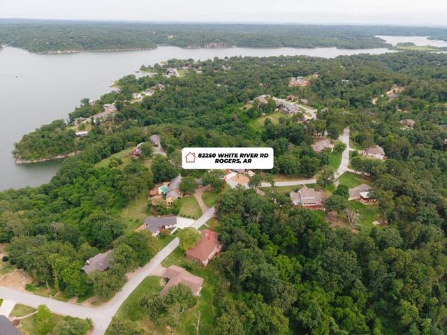 8225 Old White River Road, Rogers, AR 72756