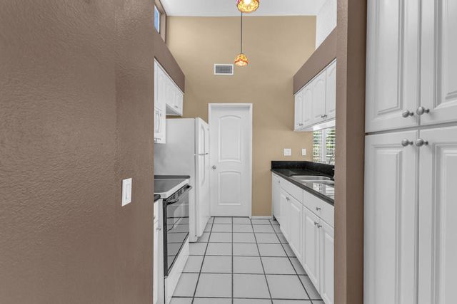 16 San Felipe Drive, Palm Desert, CA 92260