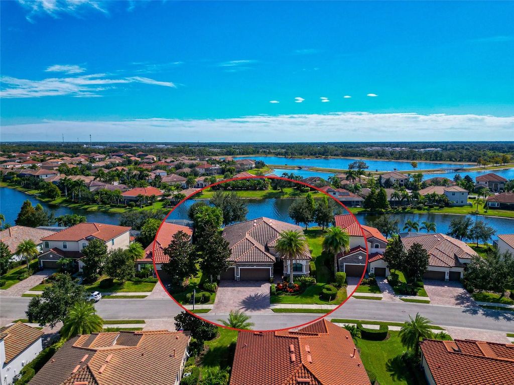 Image 2 of property listing at 13026 RAMBLEWOOD TRAIL, Bradenton, FL 34211