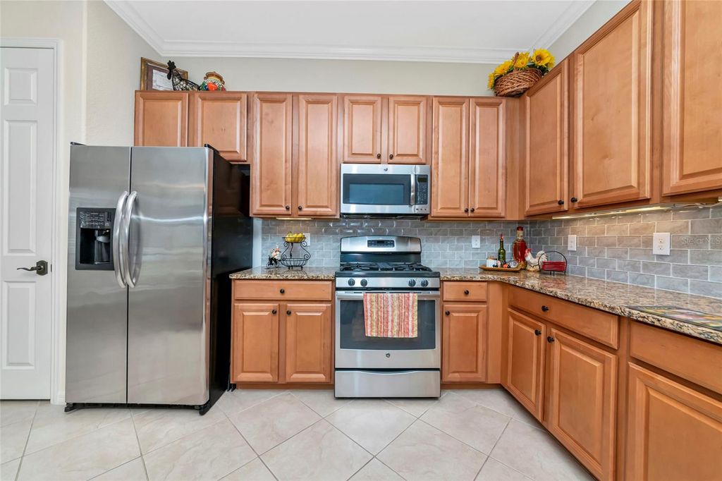 Image 11 of property listing at 13026 RAMBLEWOOD TRAIL, Bradenton, FL 34211