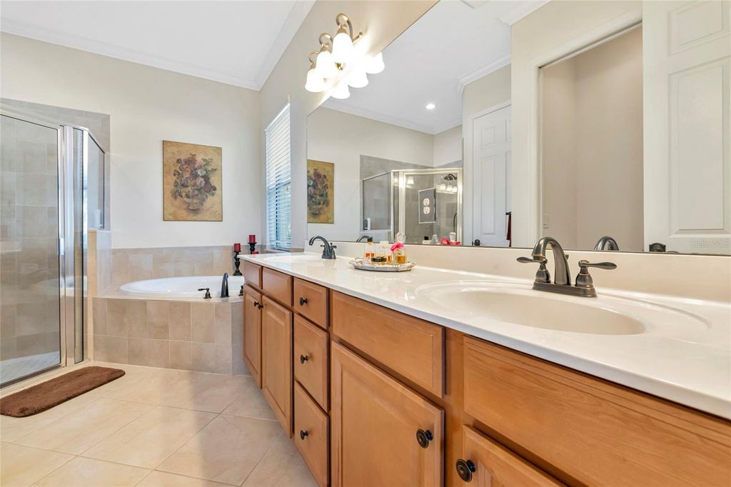 Image 26 of property listing at 13026 RAMBLEWOOD TRAIL, Bradenton, FL 34211