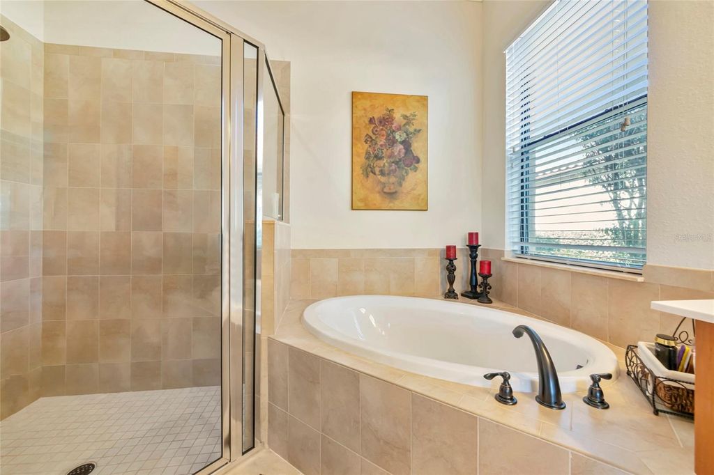 Image 27 of property listing at 13026 RAMBLEWOOD TRAIL, Bradenton, FL 34211