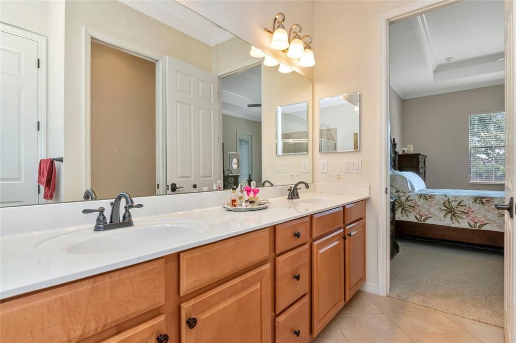 Image 28 of property listing at 13026 RAMBLEWOOD TRAIL, Bradenton, FL 34211