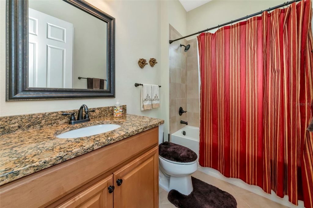 Image 33 of property listing at 13026 RAMBLEWOOD TRAIL, Bradenton, FL 34211