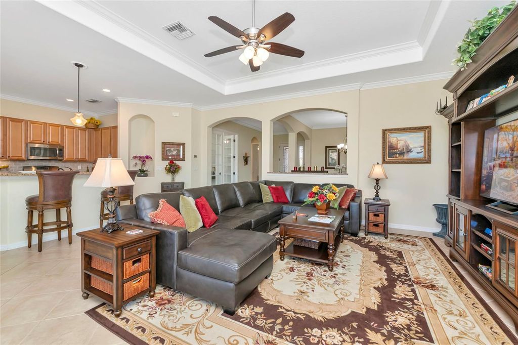 Image 6 of property listing at 13026 RAMBLEWOOD TRAIL, Bradenton, FL 34211