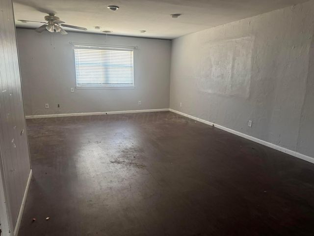 303 S Hazelwood Street, Spearman, TX 79081