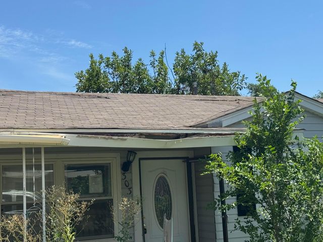 303 S Hazelwood Street, Spearman, TX 79081