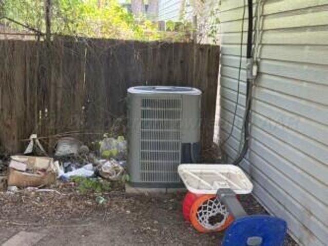 303 S Hazelwood Street, Spearman, TX 79081