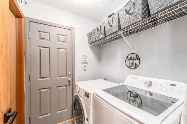 207 Bellebrooke Court, Pataskala, OH 43062
