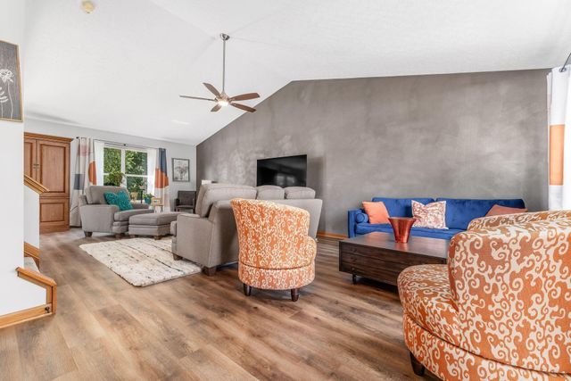 207 Bellebrooke Court, Pataskala, OH 43062