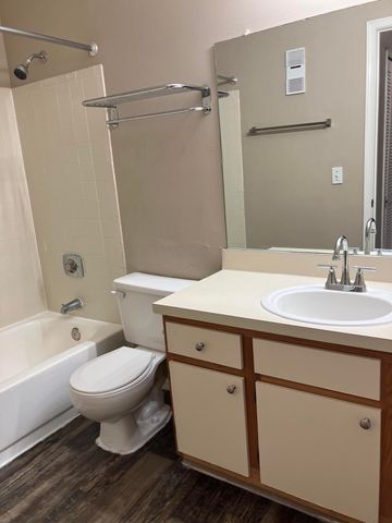 7667 N Wickham Road 917, Melbourne, FL 32940