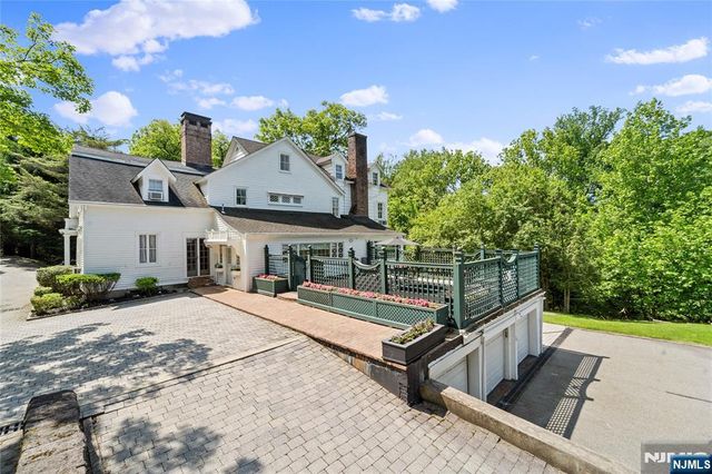 9 E Saddle River Road, Saddle River, NJ 07458