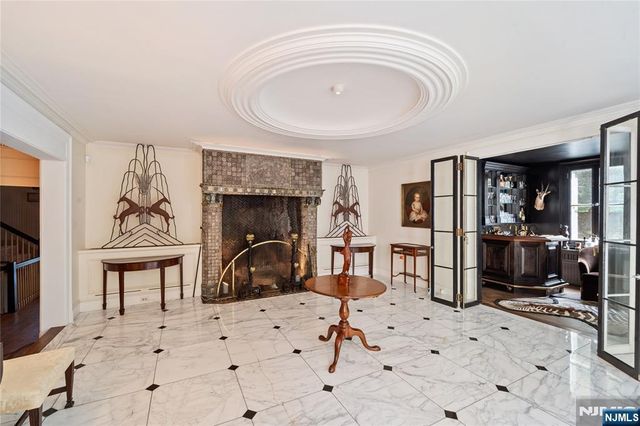 9 E Saddle River Road, Saddle River, NJ 07458
