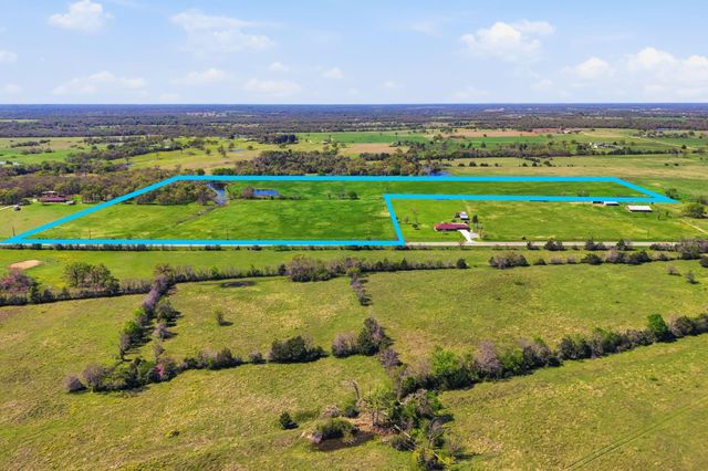 4678 Hwy 90, Madisonville, TX 77864