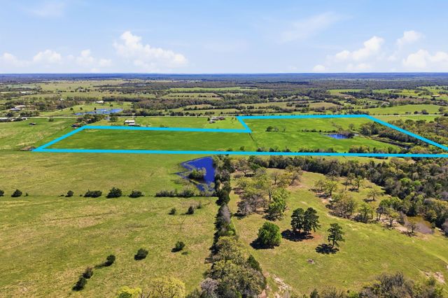 4678 Hwy 90, Madisonville, TX 77864