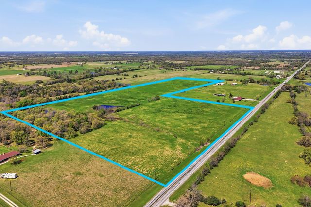 4678 Hwy 90, Madisonville, TX 77864