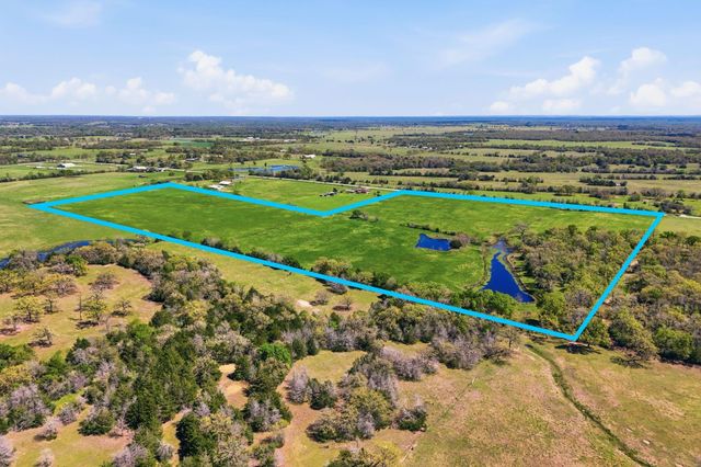 4678 Hwy 90, Madisonville, TX 77864