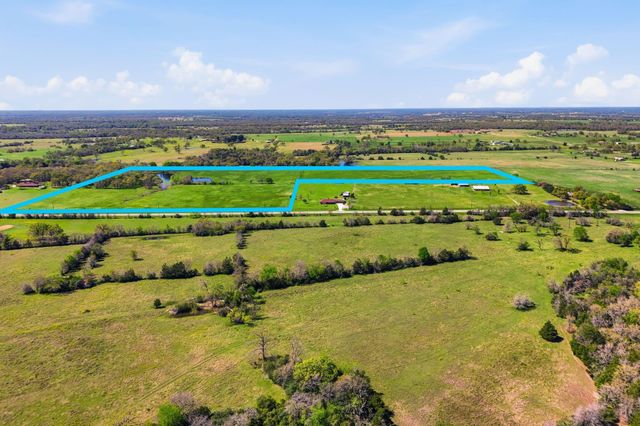 4678 Hwy 90, Madisonville, TX 77864