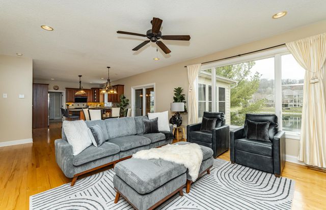 4066 Autumn Lake Court SW, Rochester, MN 55902