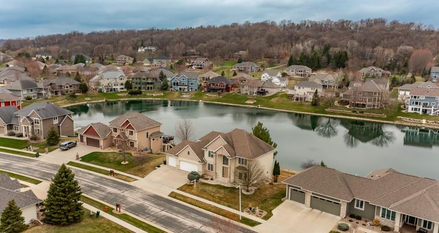 4066 Autumn Lake Court SW, Rochester, MN 55902
