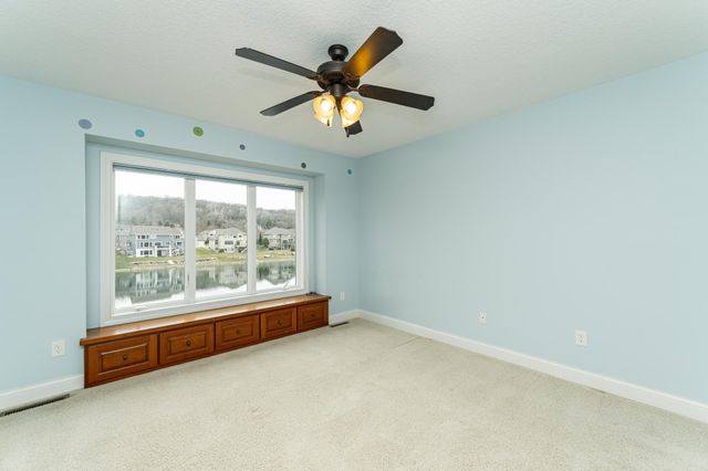 4066 Autumn Lake Court SW, Rochester, MN 55902