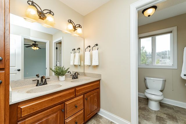 4066 Autumn Lake Court SW, Rochester, MN 55902