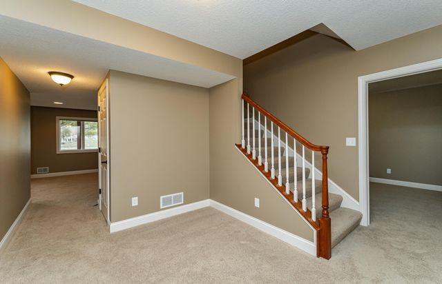 4066 Autumn Lake Court SW, Rochester, MN 55902