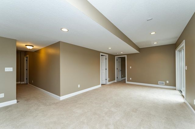 4066 Autumn Lake Court SW, Rochester, MN 55902