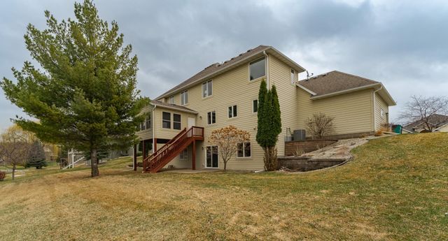 4066 Autumn Lake Court SW, Rochester, MN 55902