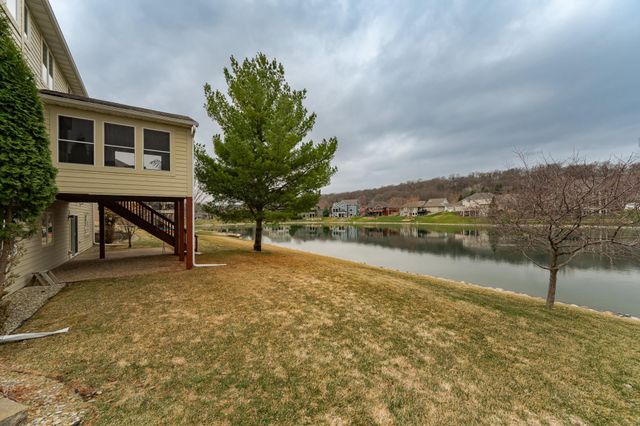 4066 Autumn Lake Court SW, Rochester, MN 55902