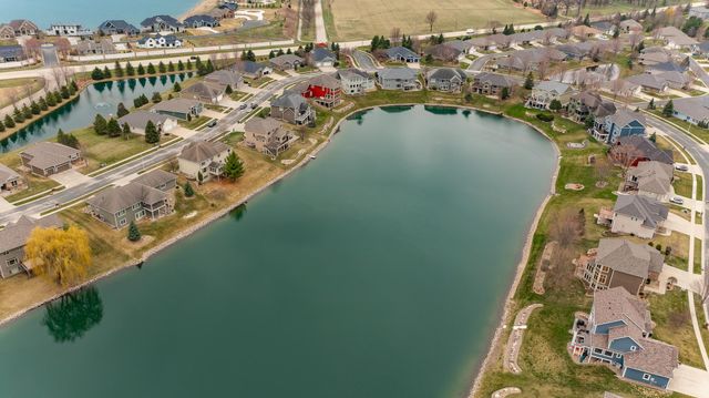 4066 Autumn Lake Court SW, Rochester, MN 55902