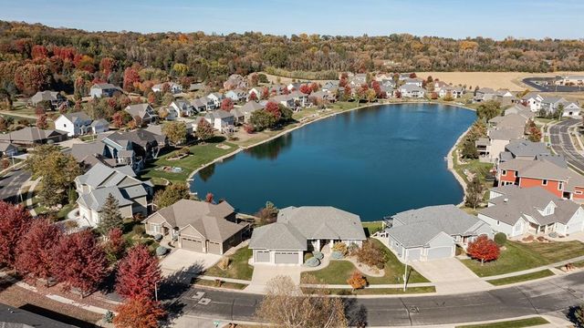 4066 Autumn Lake Court SW, Rochester, MN 55902