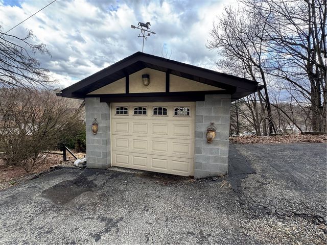 839 Larimer Ave, Wilkins Twp, PA 15145