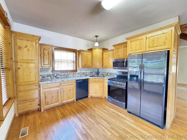 20413 E Allen Road, Tahlequah, OK 74464