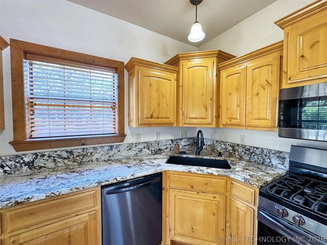 20413 E Allen Road, Tahlequah, OK 74464