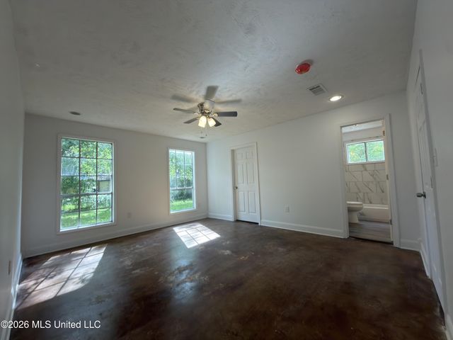 2814 Charleston Drive, Jackson, MS 39212
