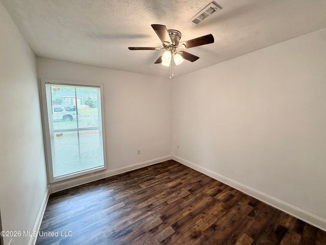 2814 Charleston Drive, Jackson, MS 39212