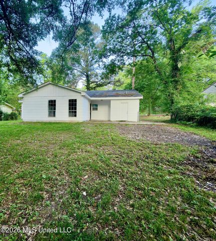 2814 Charleston Drive, Jackson, MS 39212