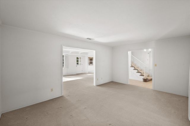 1800 Lakeside Drive, Arlington, TX 76013