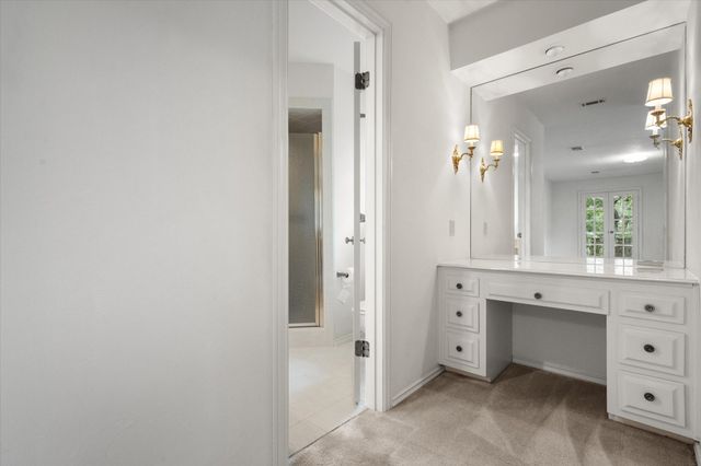 1800 Lakeside Drive, Arlington, TX 76013