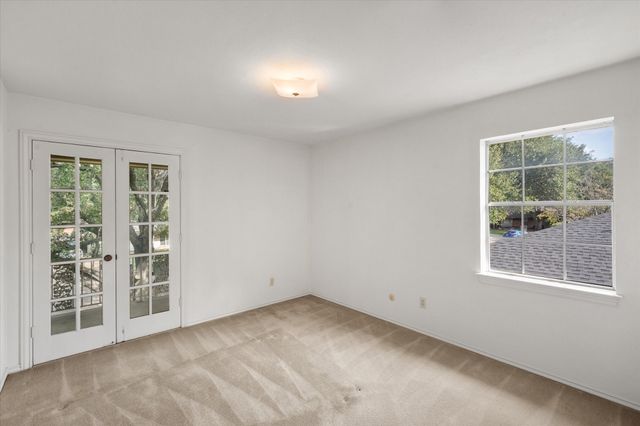 1800 Lakeside Drive, Arlington, TX 76013