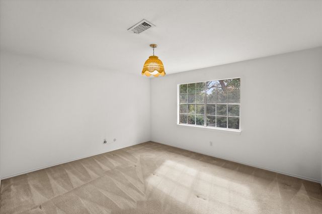 1800 Lakeside Drive, Arlington, TX 76013