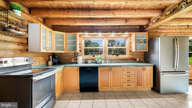 1203 W BRISTOL, Warminster, PA 18974
