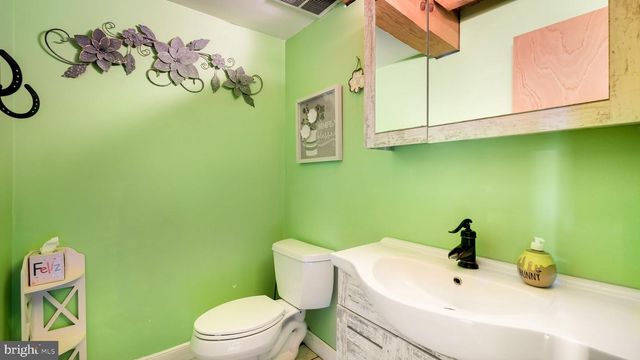 1203 W BRISTOL, Warminster, PA 18974