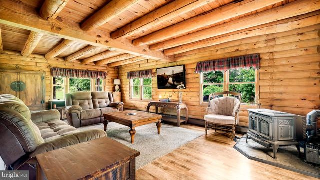 1203 W BRISTOL, Warminster, PA 18974