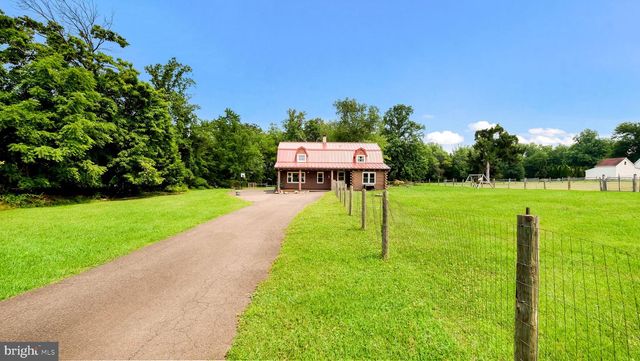 1203 W BRISTOL, Warminster, PA 18974