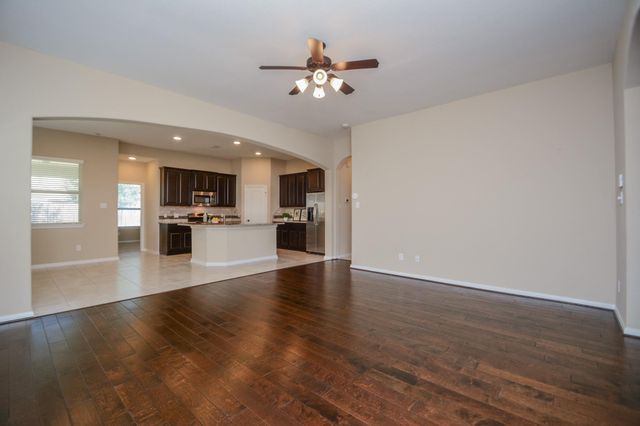 118 N Heritage Mill Circle, Tomball, TX 77375