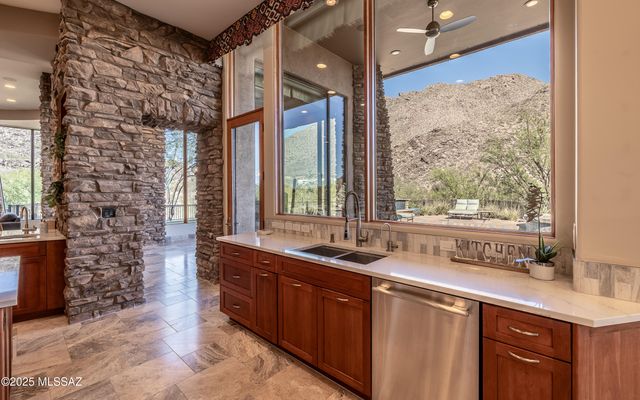 14644 N Dove Canyon Pass, Marana, AZ 85658