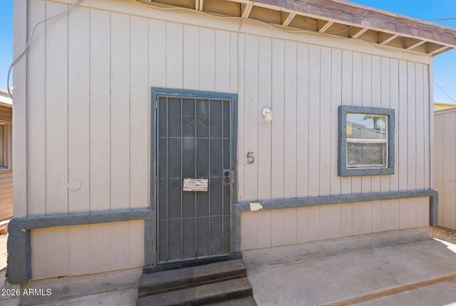 1313 N 48TH Street, Phoenix, AZ 85008