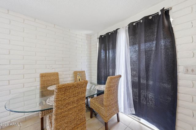 1313 N 48TH Street, Phoenix, AZ 85008